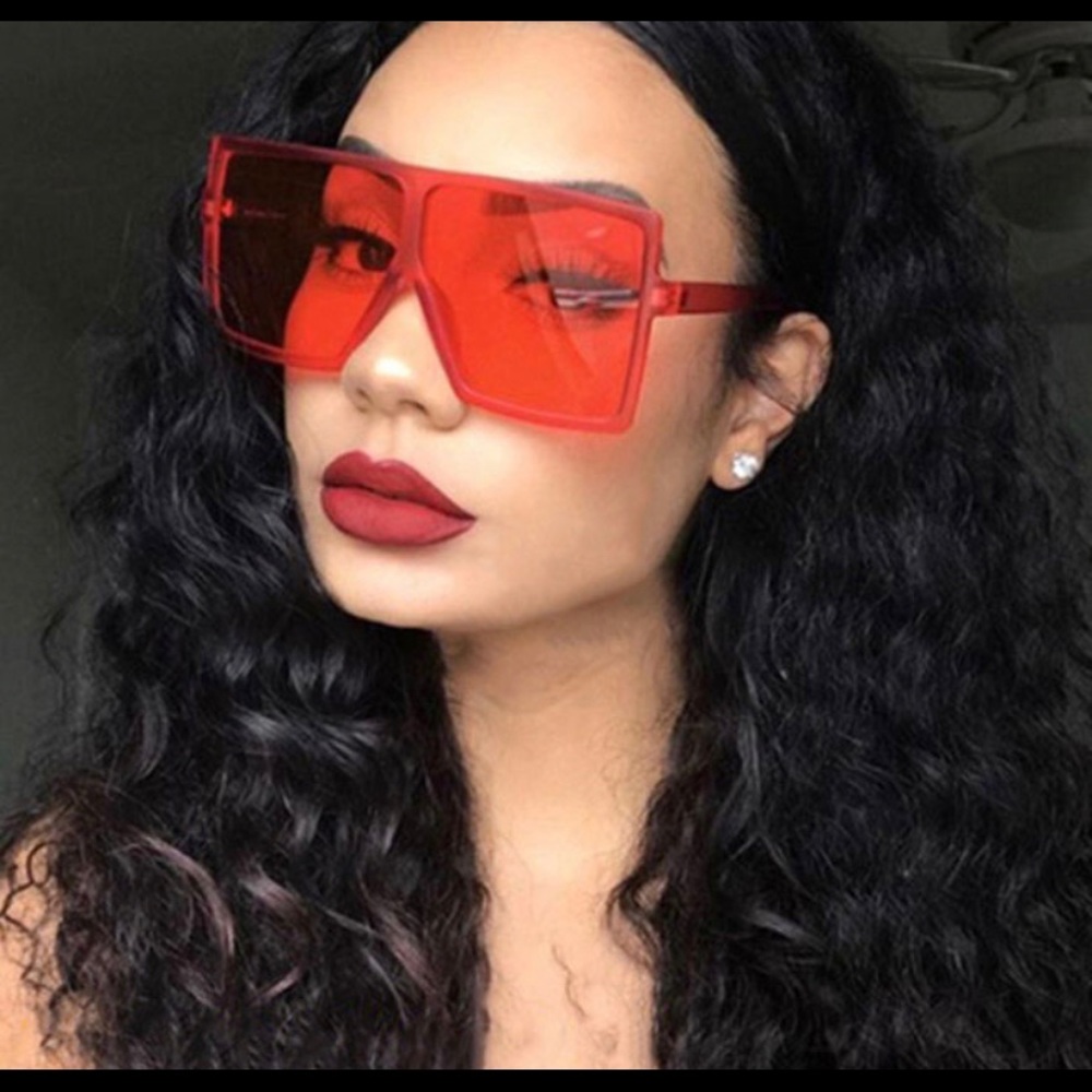 Kiera Shades